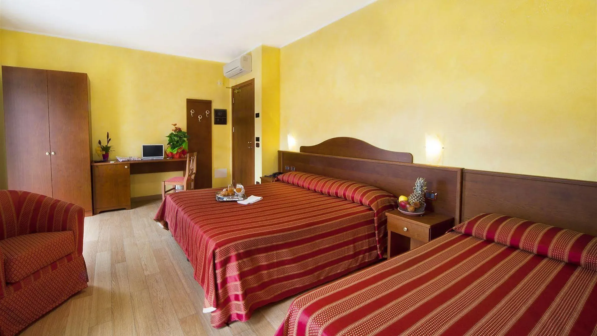 Hotel Baia Blu Alassio 3*,