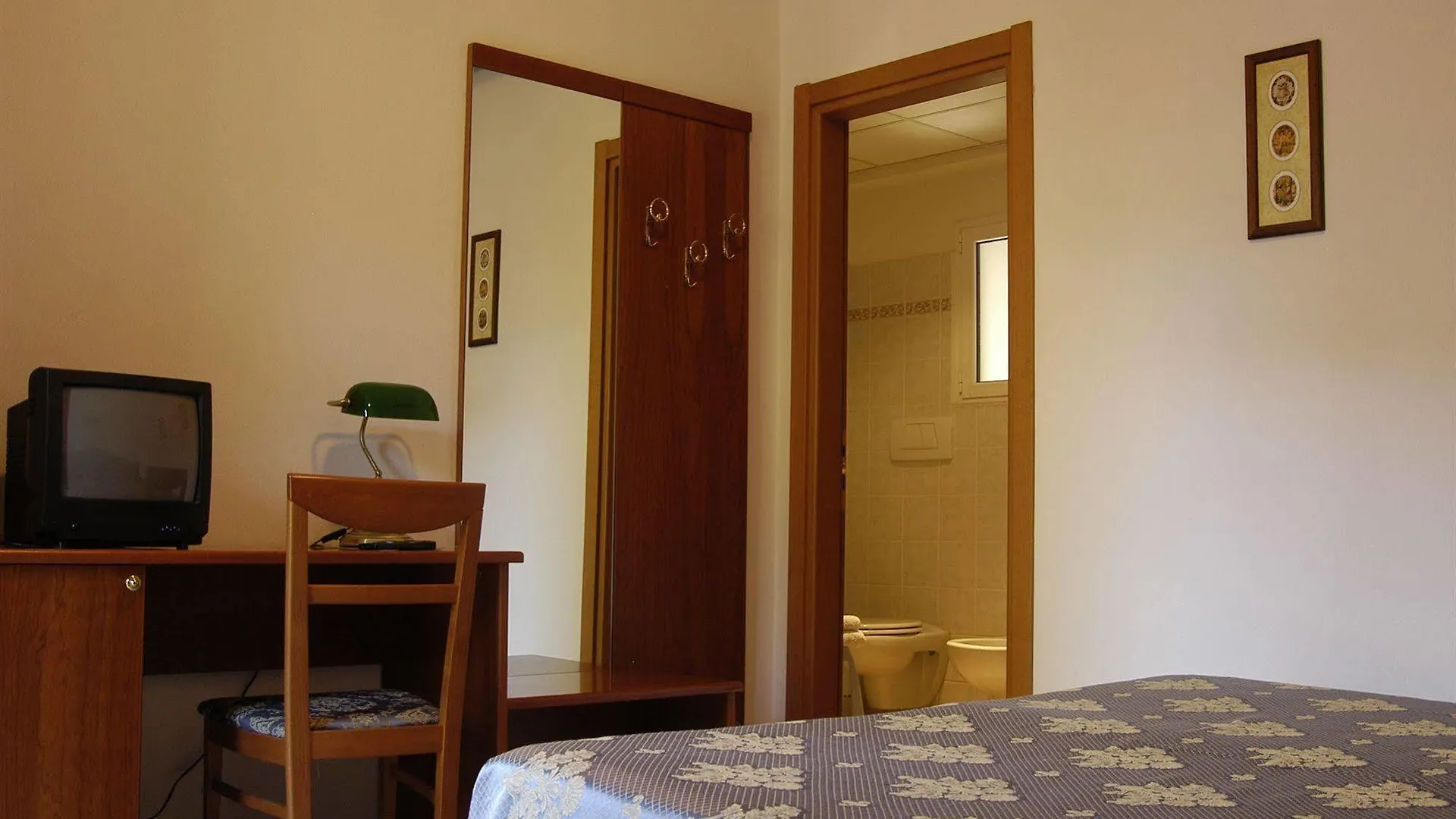 Hotel Baia Blu Alassio 3*,